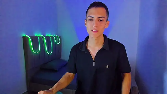 Matiius18 online show from July 2026 01:48:02 PM