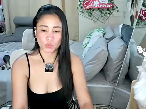 Shiawase1125 online show from October 2025 08:48:01 PM