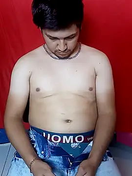 XyeseniaxseX online show from February 2026 03:49:02 AM