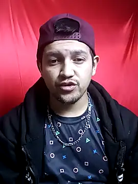 XyeseniaxseX online show from February 2026 03:45:01 AM