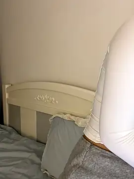 Ella-A9 online show from October 2025 06:08:01 AM