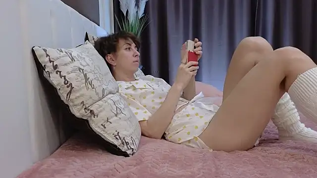 Snapshot of daniellia_ chatting on October 2025 07:49:01 AM daniellia online show from October 2025 07:49:01 AM