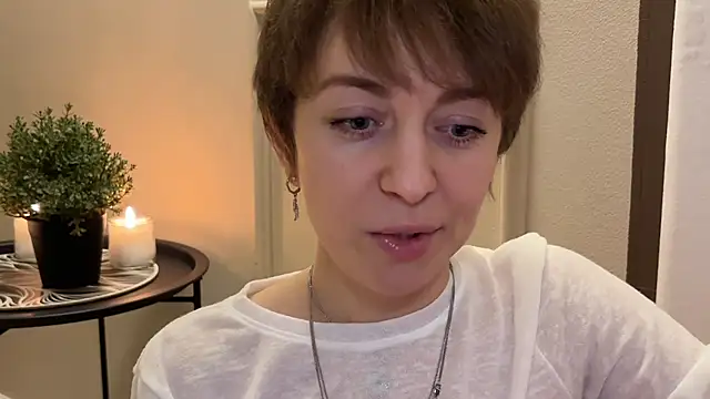 Snapshot of daniellia_ chatting on December 2025 09:25:01 AM daniellia online show from December 2025 09:25:01 AM