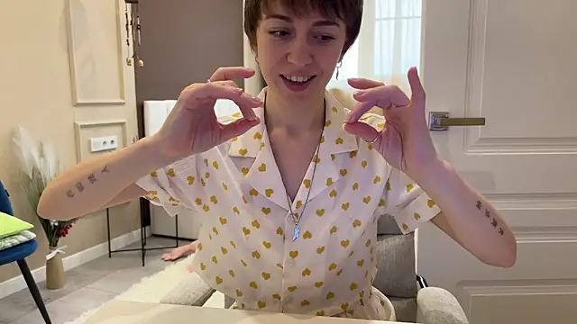 Snapshot of daniellia_ chatting on February 2026 10:36:02 AM daniellia online show from February 2026 10:36:02 AM