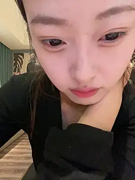 MengMeng0515 online show from February 2026 01:41:01 PM