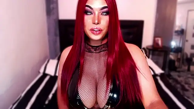 Snapshot of xTrixieMae chatting on February 2026 01:28:02 AM xTrixieMae online show from February 2026 01:28:02 AM