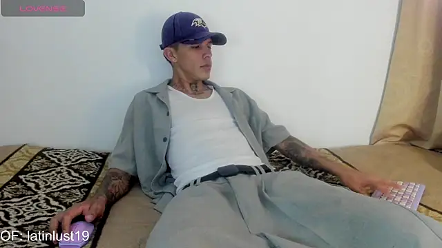 Savajelust online show from April 2026 05:58:01 PM