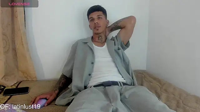 Savajelust online show from May 2026 06:37:01 PM