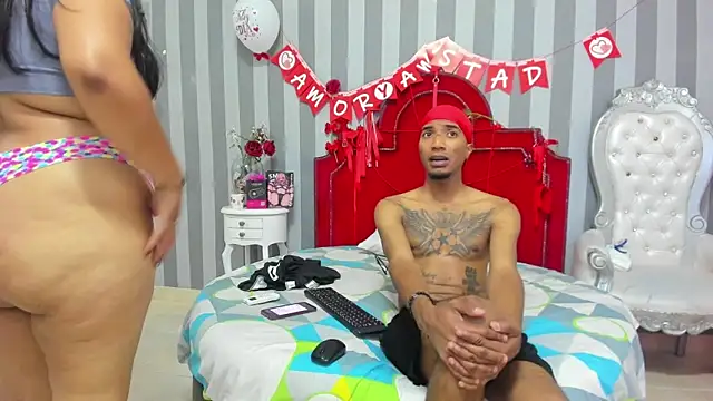 Snapshot of CaroyAndy chatting on February 2026 12:45:02 PM CaroyAndy online show from February 2026 12:45:02 PM