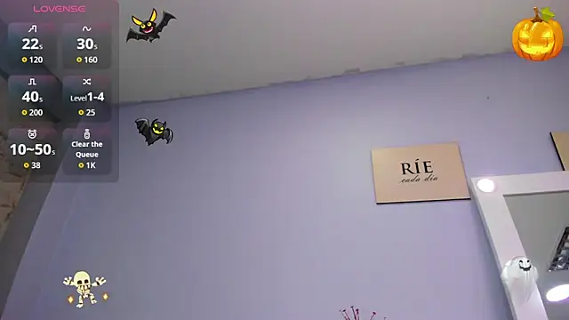 Martina Aldana online show from November 2025 01:02:01 PM