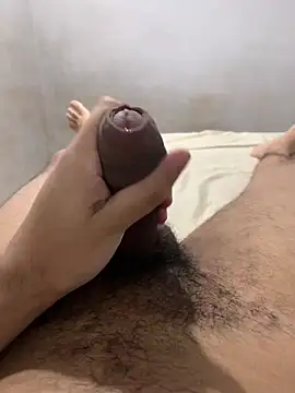 renannoviinho17z online show from April 2026 12:59:02 AM