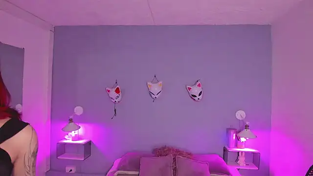 Zoe Lynch  online show from October 2025 11:40:01 AM