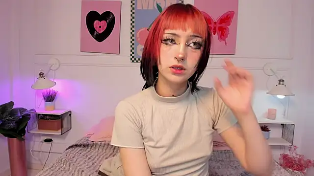 Zoe Lynch  online show from April 2026 11:32:01 AM