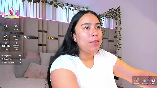 Snapshot of Zoey_thompson chatting on February 2026 08:43:01 PM Zoey thompson online show from February 2026 08:43:01 PM