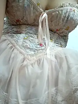 Snapshot of Thuylinh86 chatting on September 2025 05:09:02 AM Thuylinh86 online show from September 2025 05:09:02 AM