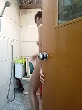 Snapshot of Thuylinh86 chatting on October 2025 12:38:01 PM Thuylinh86 online show from October 2025 12:38:01 PM