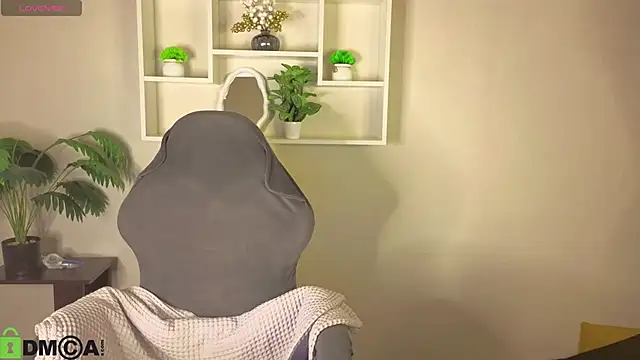 R0cket bunny online show from May 2026 12:50:02 AM