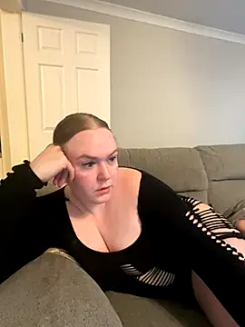 Snapshot of gracelovesxx chatting on October 2025 08:33:01 AM gracelovesxx online show from October 2025 08:33:01 AM