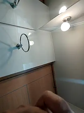 airamoon online show from September 2025 05:37:01 PM