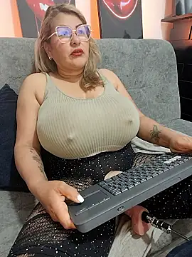 AlexxiaaMat online show from January 2026 11:02:02 AM