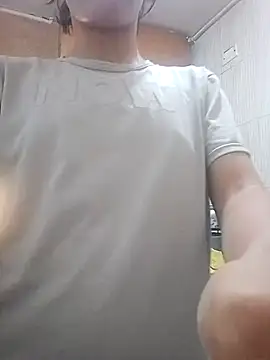 Natzu Choi online show from September 2025 05:18:02 PM