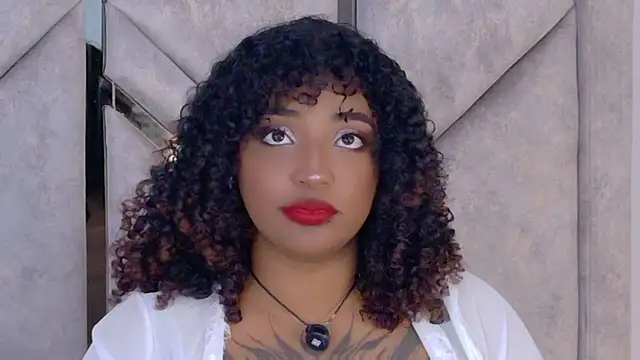 Cristal-Jonnes online show from May 2026 10:48:01 PM
