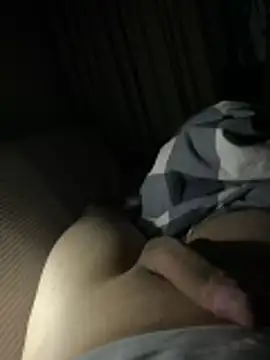 Snapshot of Maxim_16cm chatting on February 2026 08:49:02 PM Maxim 16cm online show from February 2026 08:49:02 PM