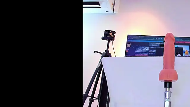 Snapshot of maily_zanss chatting on October 2025 07:36:02 PM maily zanss online show from October 2025 07:36:02 PM