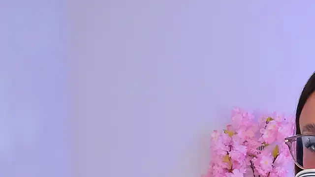 Snapshot of maily_zanss chatting on December 2025 07:53:02 PM maily zanss online show from December 2025 07:53:02 PM