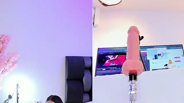 Snapshot of maily_zanss chatting on February 2026 07:42:02 PM maily zanss online show from February 2026 07:42:02 PM