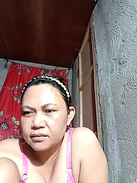 Everleigh mom online show from September 2025 12:05:01 PM