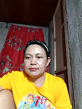 Everleigh mom online show from September 2025 11:54:02 AM