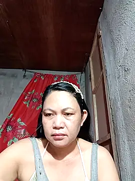 Everleigh mom online show from September 2025 07:15:02 PM