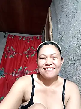 Everleigh mom online show from September 2025 07:58:01 AM