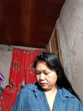 Everleigh mom online show from October 2025 08:42:02 PM