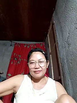 Everleigh mom online show from October 2025 08:13:01 AM