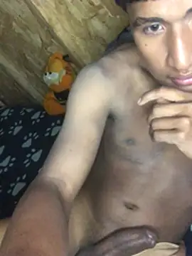 Snapshot of AlessandroMp4 chatting on February 2026 07:14:02 AM AlessandroMp4 online show from February 2026 07:14:02 AM