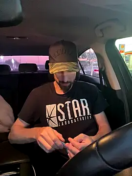 Snapshot of thejohnryancollection chatting on September 2025 12:43:02 AM thejohnryancollection online show from September 2025 12:43:02 AM