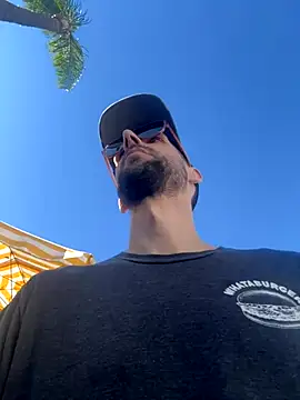 Snapshot of thejohnryancollection chatting on October 2025 09:37:01 PM thejohnryancollection online show from October 2025 09:37:01 PM