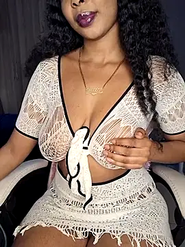 Snapshot of ELAINE_xXxX chatting on December 2025 05:41:02 PM ELAINE xXxX online show from December 2025 05:41:02 PM