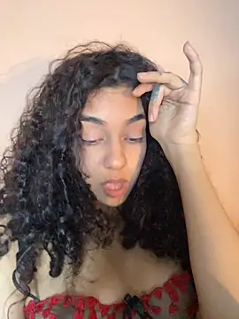 Snapshot of Sora_pasquale chatting on April 2026 10:29:01 PM Sora pasquale online show from April 2026 10:29:01 PM