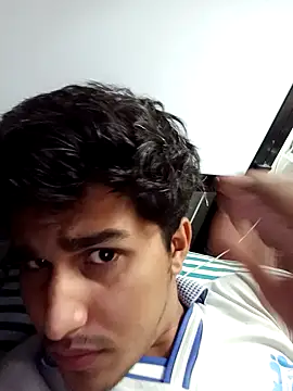 Snapshot of HarryChoudhary21 chatting on December 2025 08:16:02 PM HarryChoudhary21 online show from December 2025 08:16:02 PM