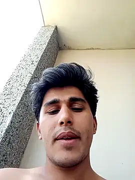 Snapshot of HarryChoudhary21 chatting on April 2026 07:35:01 AM HarryChoudhary21 online show from April 2026 07:35:01 AM