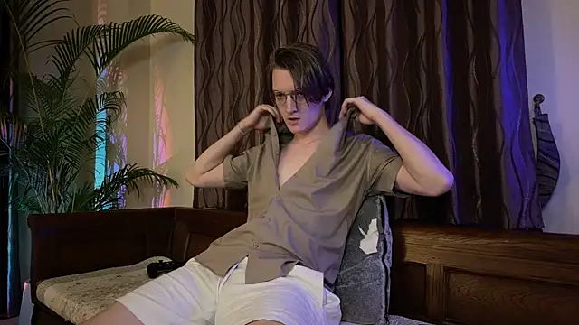 KellyTwink online show from July 2026 05:30:01 PM