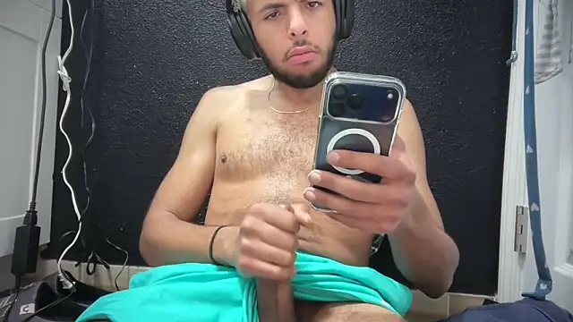 DERTYLAY online show from January 2026 11:45:02 AM