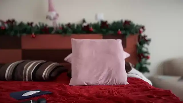 Reddgiirl online show from December 2025 09:13:02 AM