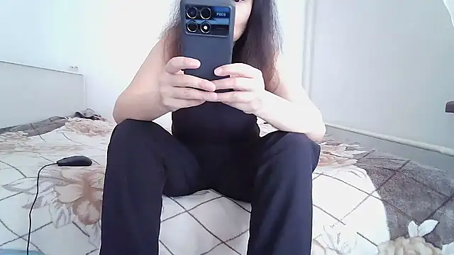 Snapshot of sakuradelreina chatting on February 2026 04:42:01 AM sakuradelreina online show from February 2026 04:42:01 AM