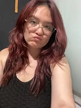 Snapshot of AliaMiller_ chatting on July 2026 04:36:01 PM AliaMiller online show from July 2026 04:36:01 PM