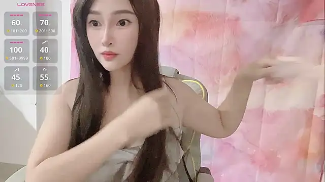 Snapshot of Crush-7ii chatting on October 2025 01:53:01 PM Crush-7ii online show from October 2025 01:53:01 PM