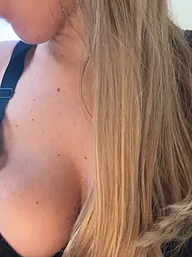 sailor titti online show from October 2025 11:44:02 AM